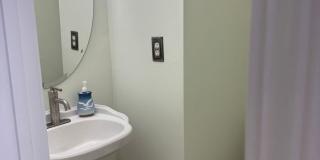 Beautiful FOUR BEDROOM Home in Mooresville Gallery 32