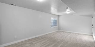 219 West Silver Springs Drive Gallery 27
