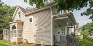 1125 Margaret Street Gallery 26