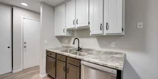 Royal Oaks Apts. Gallery 4