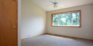 Beautiful 3 bedroom + Den, 2 Bathroom, 3 car garage single family home. MUST SEE! Gallery 17