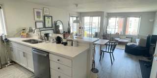 Lake Union View Condo! Gallery 6