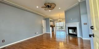 One-Level Living with Garage on a Cul-de-Sac in Nashville! Gallery 3