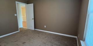 LARGE 2ND FLOOR CONDO Gallery 17