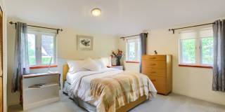 Charming Downtown Oasis | Steps to Pearl Street Gallery 20