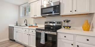 Close to UNC Campus —  Bedrooms Available in 2 or 4 Bedroom Unit Gallery 3