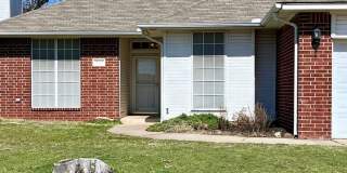 Lovely Home in North Yukon Gallery 1