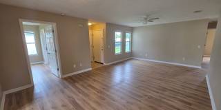 Cozy 3Bed/2Ba Home, Centrally Located w/Access to Shopping, Dining & Tyndall AFB! *SPECIAL: 1/2 OFF 1st Month's Rent!* + *Military Incentive!* Gallery 5