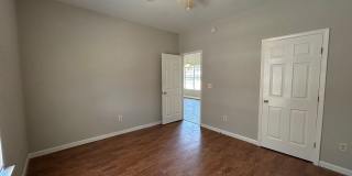 Cute 3 Bedroom, 2 Bath near Historic Downtown Wilmington - WHA Approved Cute 3 Bedroom, 2 Bath near Historic Downtown Wilmington - WHA Approved Gallery 11