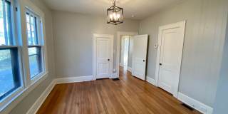 North AVL - Renovated 1920's Home with Separate 1/1 Apartment! Gallery 10