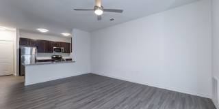 The Oaks at Ben White Apartments Gallery 7