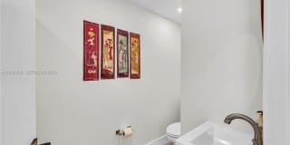 7018 SW 53rd Ln Gallery 29