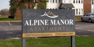 Large 3 Bedroom Apartments PET FRIENDLY! Gallery 165