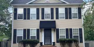 3 bed, 2.5 Bath Large Backyard and Storage Shed Gallery 1
