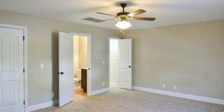 Pet Friendly Three Bedroom with Bonus! Gallery 15