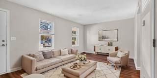 Convenient Living in Windsor Hill Gallery 1