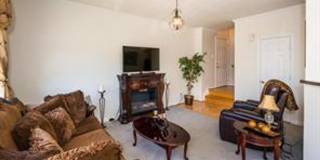 COMING SOON! June 1st - Beautiful Townhouse with 3rd Floor Master Suite! Gallery 11