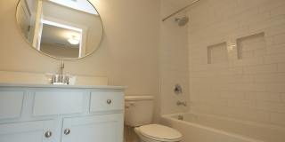 COMING SOON |3 BR/4.5B Newly Renovated Townhome | • 1-car garage |Loft Bonus Room w/Rooftop terrace| In Dilworth! Gallery 31