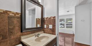 Charming 2BR House in San Antonio Gallery 26