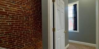 Charming 2Bed/2.5Bath in Washington Vilage - Extra Space in the Basement Gallery 17