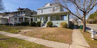 2922 Noble Ave. A Gallery 11
