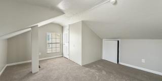 823 South 38th Street Gallery 9