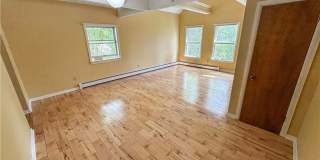113 Comfort Street Gallery 4
