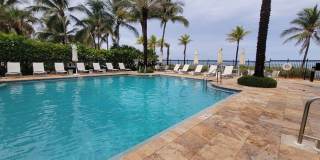 Luxury Apartment Right On The Beach In Lauderdale By The Sea!!! Seasonal rental Gallery 1