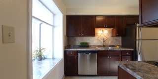 Colonial Court Apartments Gallery 6