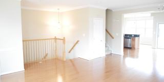 PRIME LOCATION!! 3 Beds, 2.5 Baths in Desirable Albemarle Square Community Gallery 4