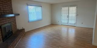 Charming 3 bedroom 2 bathroom home located in Hanford Gallery 12