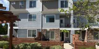 Spacious Townhome - 4 Bedrooms/3 Baths in South Jordan Spacious Townhome - 4 Bedrooms/3 Baths in South Jordan Gallery 1
