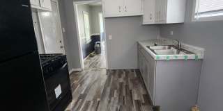 One Level VERY updated Home with (1) Car Garage! Gallery 15