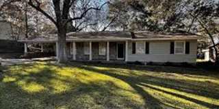 229 Maywood Circle Jackson, MS 39211 Gallery 1