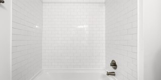 23 Bond Owner 363-369 King LLC Gallery 63