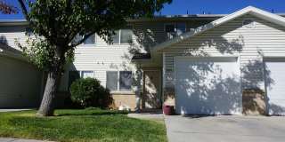 3 Bedroom Town Home in Magna Gallery 1