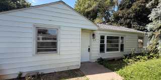 Spacious Ranch Style Home With Attached Garage in Silvis! Gallery 1