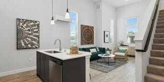 Maven on Broadway Gallery 1