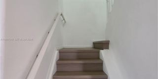 3071 Riverside Dr Gallery 6