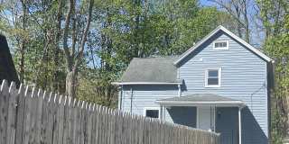 17 Woodbine Street Gallery 2
