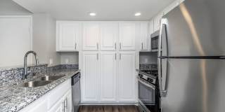 Stonecreek Apartment Homes Gallery 15