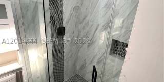 1412 NE 17th Ct Gallery 10