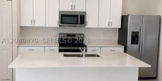 19619 Fairhill Ct Gallery 1