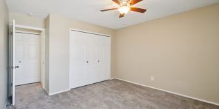 Rochester Square Gallery 31