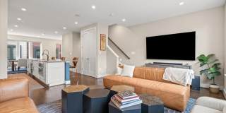 607 SLADE Court Gallery 4