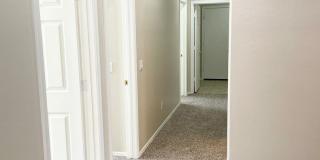 4 Bedroom/2 Bath Single Level Home in Anthem! Close to freeway & TSMC Plant! Gallery 23