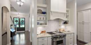 Luxury Living in Minnetonka – 6BR Home in Prime  Location Gallery 9
