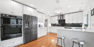 2545 W Lunt Avenue Gallery 4