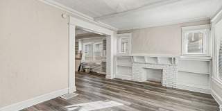 MOVE IN SPECIAL* $250 Off First Full Month's Rent OR Free 55in TV! Gallery 5