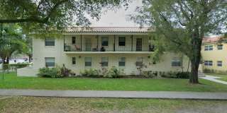 504 Santander Avenue. | Coral Gables (Residential / south of Business District) Gallery 1